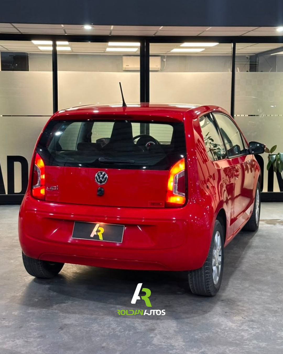 VOLKSWAGEN UP! 3 PTAS HIGH (2016) - AA041VT #4