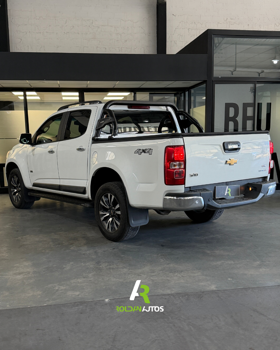 CHEVROLET P-UP S10 2.8TD DC 4X4 LTZ AT L/17 (2018) - AD260KK #2