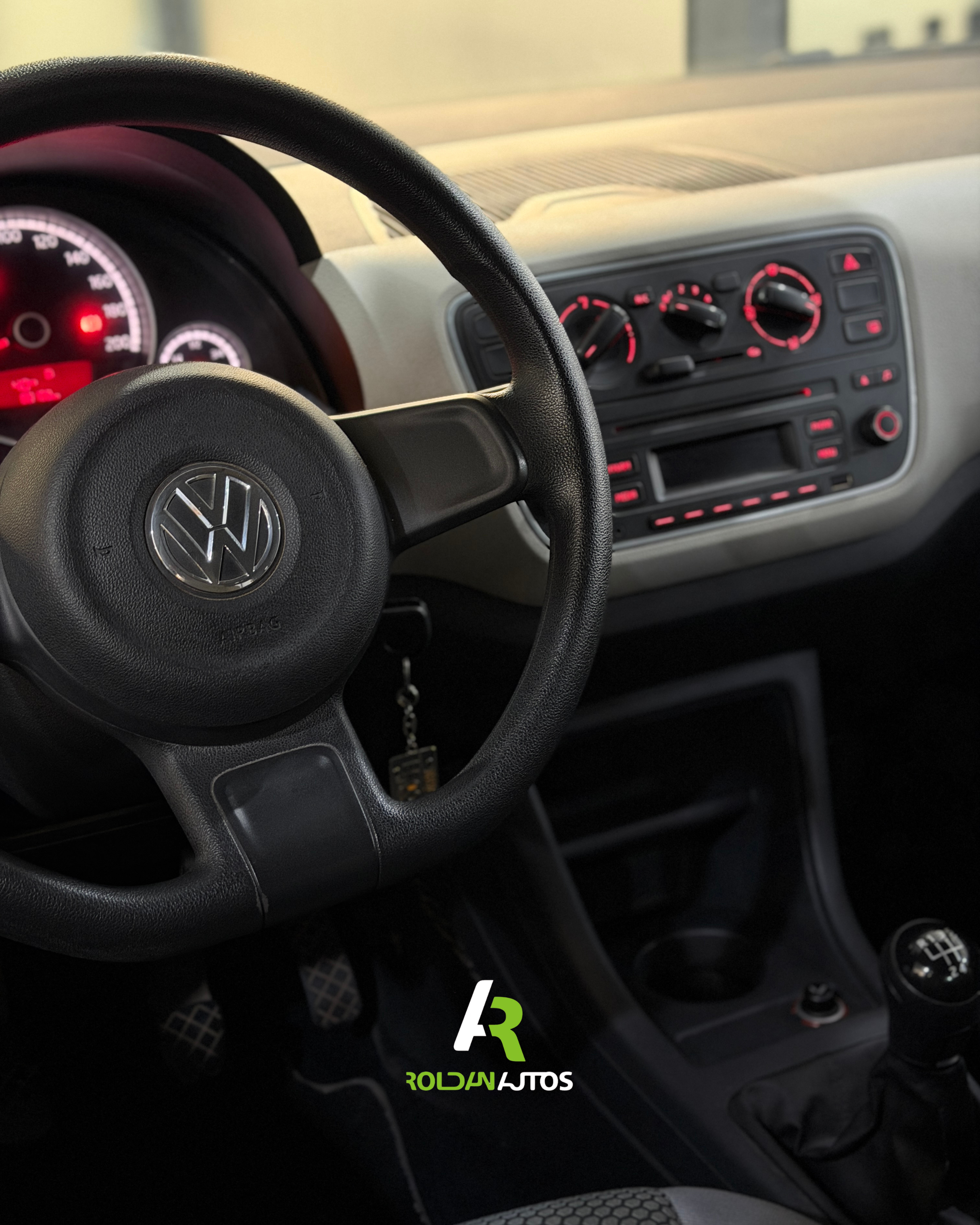 VOLKSWAGEN UP! 5 PTAS MOVE (2016) - PLX 509 #1